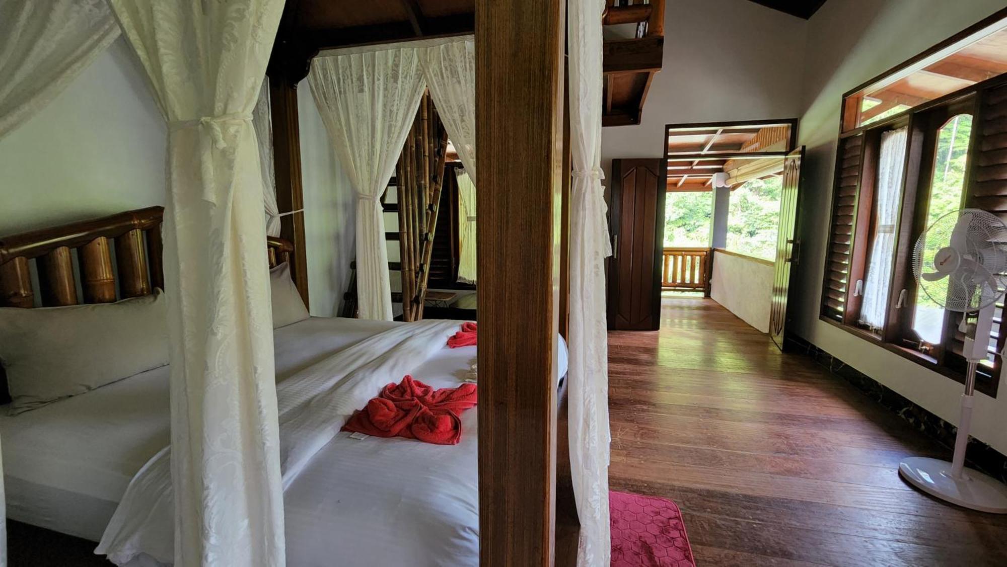 Sam'S Bungalows And Treks Bukit Lawang Kültér fotó