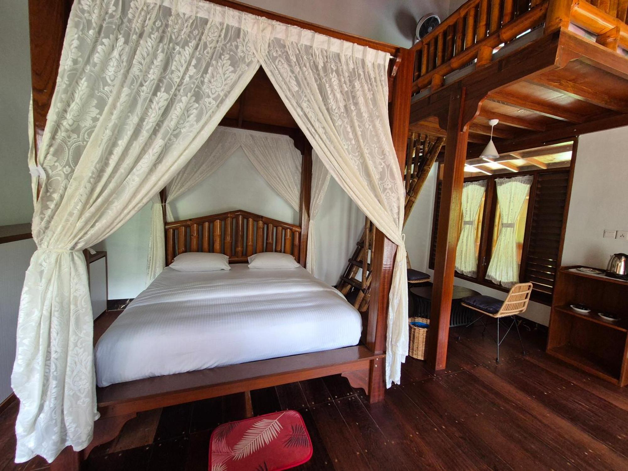 Sam'S Bungalows And Treks Bukit Lawang Kültér fotó