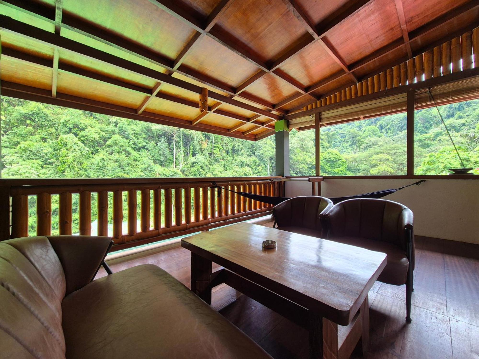 Sam'S Bungalows And Treks Bukit Lawang Kültér fotó