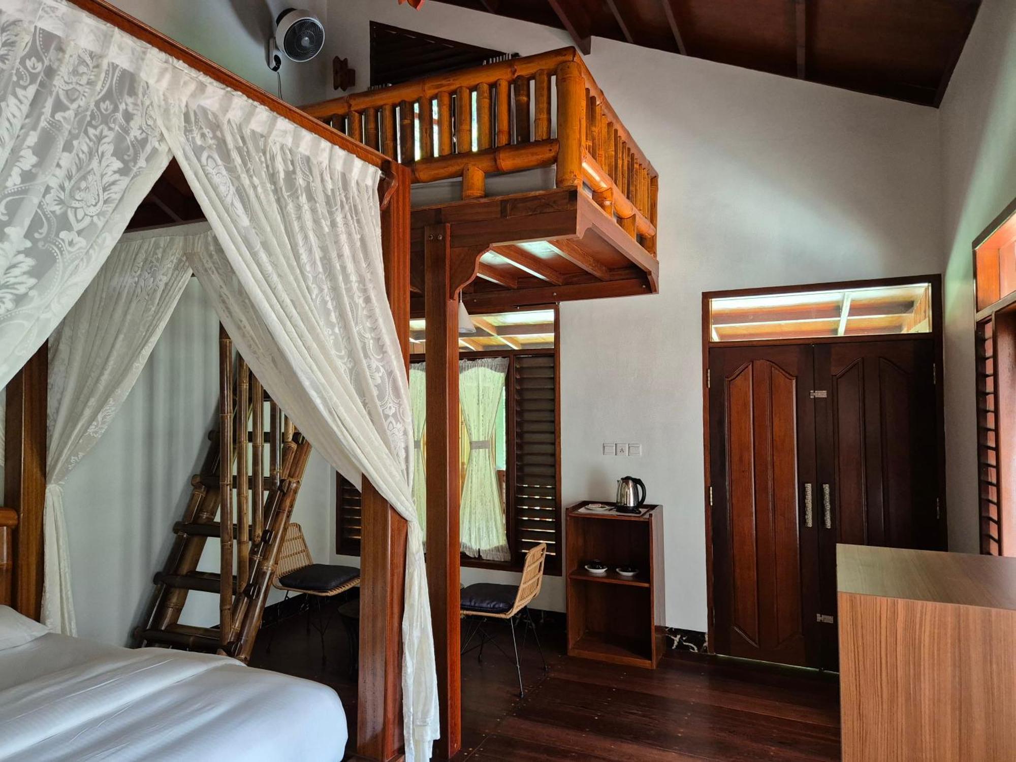 Sam'S Bungalows And Treks Bukit Lawang Kültér fotó