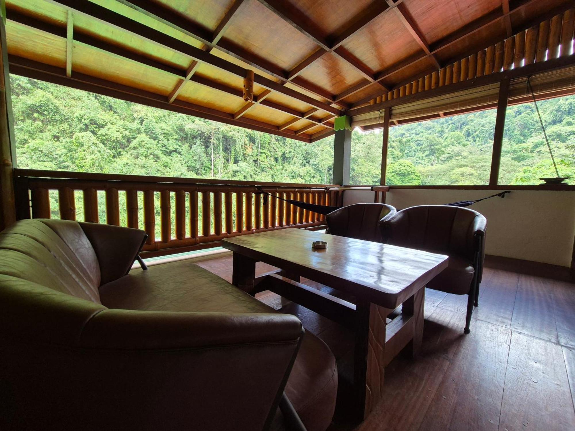 Sam'S Bungalows And Treks Bukit Lawang Kültér fotó